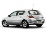Holden Astra 5-Door 2005 года